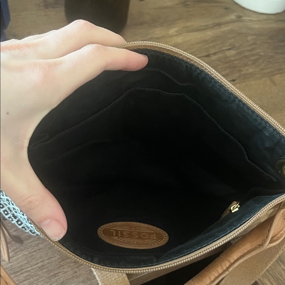 FOSSIL Tan and Black Women's Crossbody Messenger Bag - Picture 7 of 13